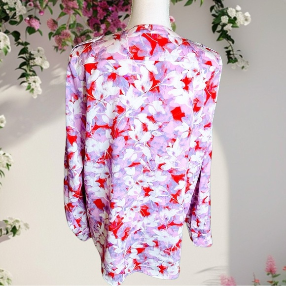 Calvin Klein Women’s ‘Roll Sleeve Printed Everyday Blouse’ in Purple Floral - Picture 9 of 11